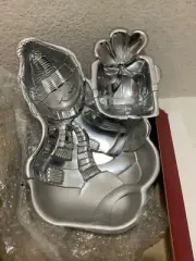 Lenox Yuletide Metal Serveware Snowman Chip and Dip Dish Tray NIB retail $60