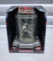 Cylon Centurion Deluxe Die Cast BATTLESTAR GALACTICA Titanium Series NEW D1