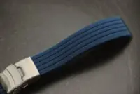 在飛比找Yahoo!奇摩拍賣優惠-22mm  20mm 深藍色 F1胎紋矽膠錶帶替代各式相同規