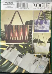 Vogue Accessories Pattern V8376 Tote Bags And Organizing Insert Uncut FF