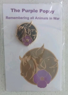 Purple Poppy Lapel Pin* Remembering Our Animals On *Remembrance Day 28x24mm NEW