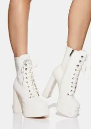 [AZALEA WANG] Menley Boots