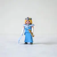 在飛比找蝦皮購物優惠-Playmobil 人偶 藍色 洋裝 藍洋裝 公主 銀皇冠 