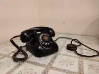 在飛比找Yahoo!奇摩拍賣優惠-早期 日立 電木電話 古董電話 四號電話
