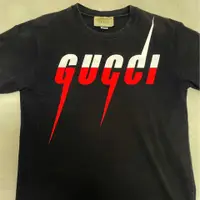 在飛比找PopChill優惠-[二手] Gucci 閃電logo短袖 XS 黑色
