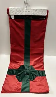 Nicole Miller 14”x72” Red Velvet Green Present Bow Holiday Table Runner NEW