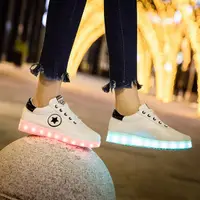 在飛比找樂天市場購物網優惠-學生七彩燈韓版鬼步舞鞋子男USB充電夜光鞋 雙十一購物節