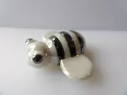 WADE WHIMSIES PEARL LUSTRE HAND PAINTED BUMBLE BEE