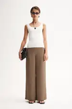 Eleanor Pant Mocha Size 10 | Elka Collective