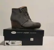 Dr. Scholl's Women's Dakota Boots Dark Grey Size 7M
