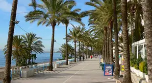 Vistas al mar, centrico y buen ambiente