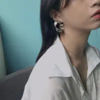 在飛比找蝦皮購物優惠-Mobius earring 莫比爾斯光圈耳環