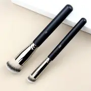 YOUWELL - Foundation Brush 170 - Black - One Size