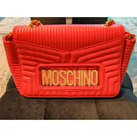 在飛比找蝦皮購物優惠-MOSCHINO 金色字母方包 斜背包