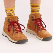 NEW IN BOX Danner Adrika Hiker Boots 30131 in Sienna sz 7
