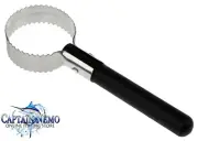 FISH SCALE REMOVER DESCALER KITCHEN FISH SCALER SCRAPER CLEANING TOOL M4594