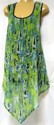 TS TAKING SHAPE plus size S- M / 18 Tropical Zone Tank top stretch hi-lo NWT!