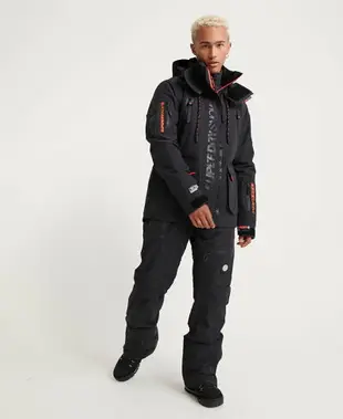 跩狗嚴選 出清 極度乾燥 Superdry 男款 Rescue Snow 滑雪 防風 防水 風衣 雪衣 外套 多功能口袋 滑雪夾克 瑪瑙黑 黑紅