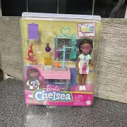 Barbie Chelsea Doll Scientist Playset With Accessories FREE SHIPPING Ages 3+ NEW