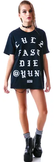 [UNIF] Die Yung Tee