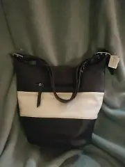 Coach rugby new with tags large