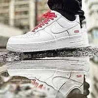 在飛比找Yahoo!奇摩拍賣優惠-Supreme x Nike Air Force 1 Low