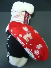 New MUK LUKS Women's Cabin Socks Size S/M 5-7 Slipper NonSkid Lined Red Reindeer