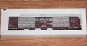 HO WALTHERS 932-3532 GOLD LINE 86' HI-CUBE BOXCAR 8 DR MILWAUKEE ROAD MILW 4183