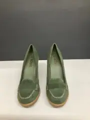 La Victoire "Neala" Olive Colored Suede Wedge Platforms 9.5M