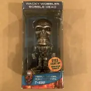 TERMINATOR SALVATION T-600 / 2009 Funko Wacky Wobbler Bobble Head