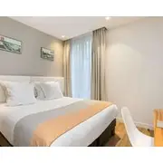 Hotel Magenta 38 by Happyculture