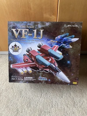 Macross Transforming VF-1J Super Valkyrie Milia Fallyna Jenius Custom