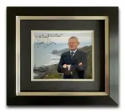 MARTIN CLUNES HAND SIGNED FRAMED PHOTO DISPLAY - DOC MARTIN 4.