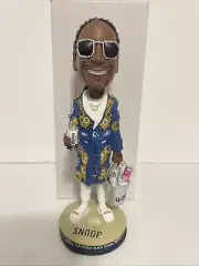 CORONA PREMIER 420 SNOOP DOG LIMITED EDITION STATUE/BOBBLE HEAD/SUPER STAR