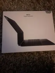Apple Magic Keyboard Case iPad Pro 13-inch M4 - Black A2974 MWR53LL/A Open Box