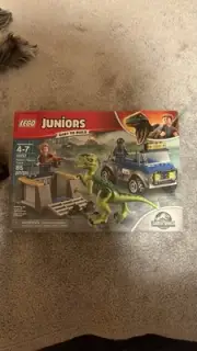 LEGO Juniors: Raptor Rescue Truck (10757)