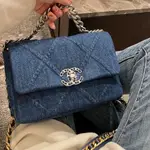 【台灣現貨】全新真品 CHANEL 19系列 深藍 牛仔 丹寧 銀釦 雙色鍊 26CM 小型 口蓋包 AS1160 現貨