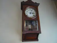 在飛比找Yahoo!奇摩拍賣優惠-日本製 [角型古時計]~早期老時鐘~~精美日本製發條鐘 機械