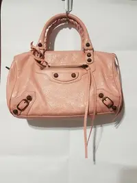 在飛比找Yahoo!奇摩拍賣優惠-二手-Balenciaga mini twiggy機車包銅扣