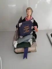 Hallmark Harry Potter Hermione Granger Figurine w/ Photo Frame & Drawer NWT 2000