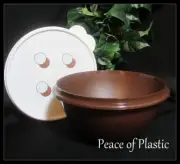 Tupperware New Brown 8 3/4 Cup Wonderlier Bowl White Seal Coconut Design