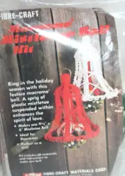 NEW Old Stock Vintage Fibre-Craft Christmas Kit Macramè Mistletoe Bell -G14