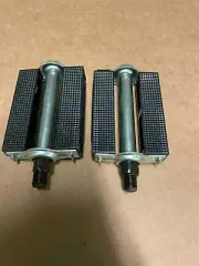 Classic Mens Reflector Bicycle Pedals Schwinn Monark Higgins Made USA NOS XL 26