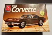 1963 Corvette AMT 1:25 (1986 version #421)