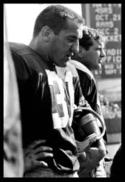 Green Bay Packers Fullback Jim Taylor during the St Louis Cardinal- Old Photo 28