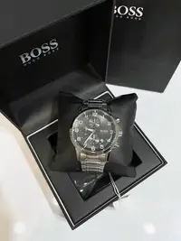 在飛比找Yahoo!奇摩拍賣優惠-HUGO BOSS Aeroliner 灰色錶盤 銀色不鏽鋼