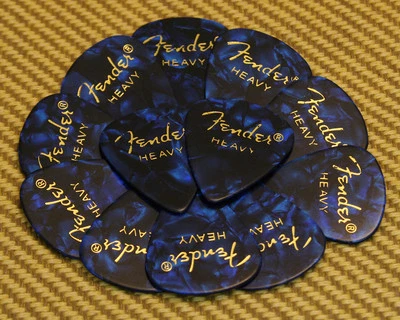 098-0351-902 (12) Fender Heavy Blue Moto Celluloid 351 Guitar Picks