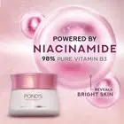 Pond's Bright Beauty Anti-Spot Serum Cream with Niacinamide and SPF 15 PA++ 50g
