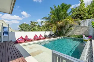 倉古的3臥室 - 550平方公尺/3間專用衛浴Brand new 3Bedroom Villa private pool fenced