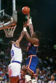 Center Patrick Ewing New York Knicks tips the ball back in- Basketball Photo 1